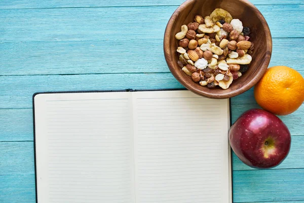Бісквітний сніданок блокнот правильного харчування здоров'я органічний — стокове фото