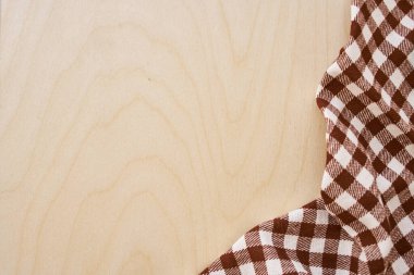 Ahşap desenli ekose masa örtüsü mutfak tekstil tasarımı