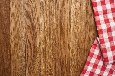 Ahşap masa örtüsü, ekose masa örtüsü, mutfak manzarası.