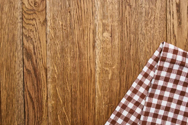 Ahşap masa örtüsü, ekose masa örtüsü, mutfak manzarası.