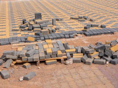 Repair of pavement in the pedestrian zone. Replacing the old paving stone.