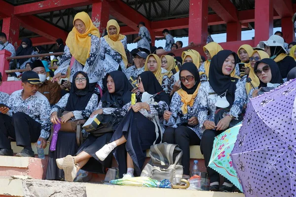 Государственные Служащие Индонезии Собираются Стадионе — стоковое фото