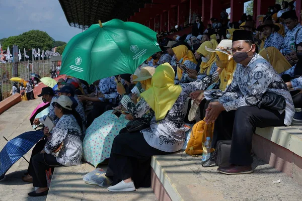 Indonezyjscy Urzędnicy Zbierają Się Stadionie — Zdjęcie stockowe