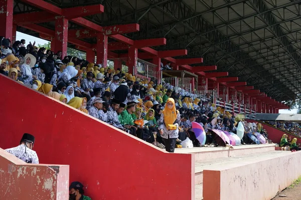 Funcionarios Indonesios Reúnen Estadio —  Fotos de Stock