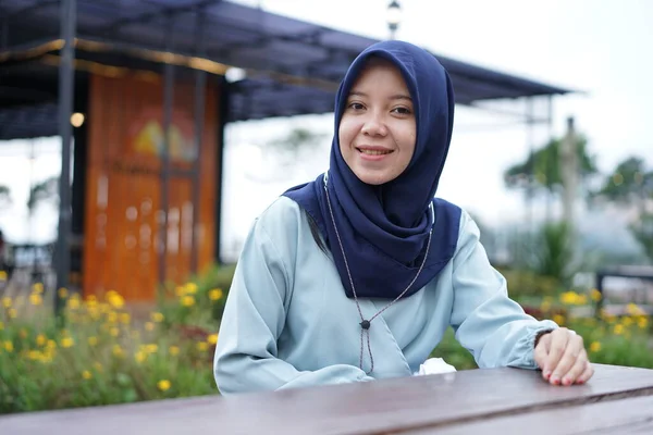 Beautiful Muslim Girl — Stockfoto