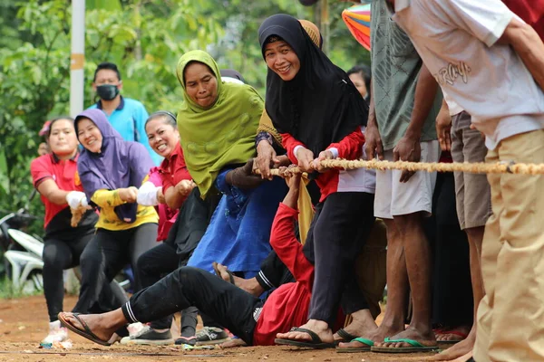Tug War Competition Commemorate Anniversary Indonesia Independence — Stock Photo, Image