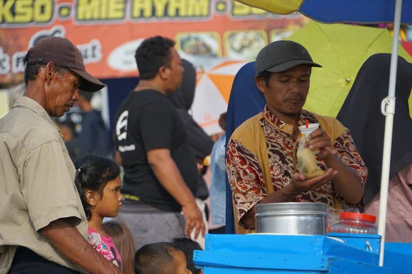 Продаж Морозива Середині Дня Незалежності Індонезії — стокове фото