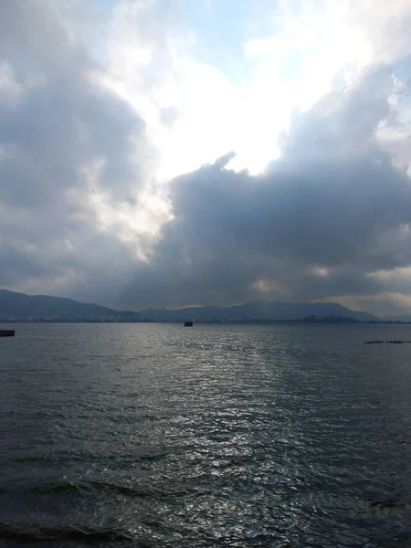 Anasagar Gölü Hindistan 'ın başkenti Rajasthan' da yer alır. 