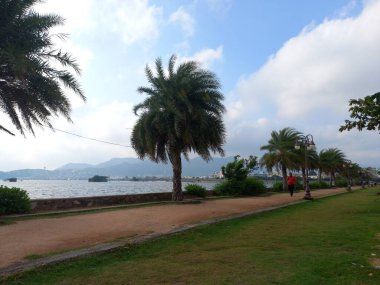 Anasagar Gölü Ajmer, Rajasthan, Hindistan 'da yer almaktadır. 