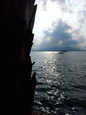 Anasagar Gölü Ajmer, Rajasthan, Hindistan 'da yer almaktadır. 