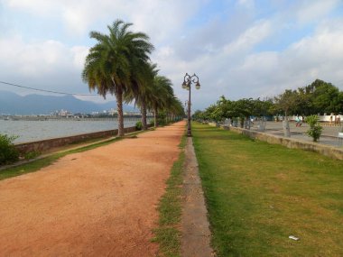Anasagar Gölü Ajmer, Rajasthan, Hindistan 'da yer almaktadır. 