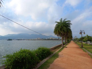Anasagar Gölü Ajmer, Rajasthan, Hindistan 'da yer almaktadır. 