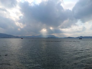 Anasagar Gölü Ajmer, Rajasthan, Hindistan 'da yer almaktadır. 