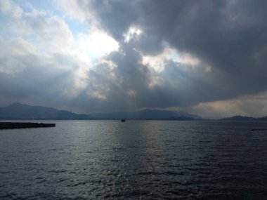 Anasagar Gölü Ajmer, Rajasthan, Hindistan 'da yer almaktadır. 