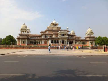 Albert Hall Müzesi Jaipur, Rajasthan 'da yer almaktadır.