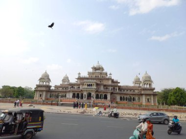 Albert Hall Müzesi Jaipur, Rajasthan 'da yer almaktadır.