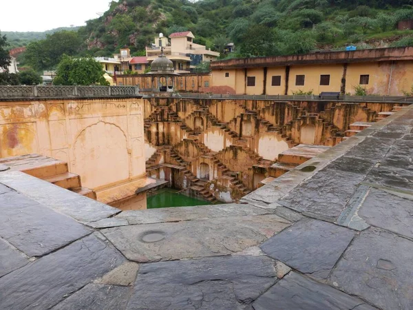 Panna Meena Kund Jaipur Rajasthan Hindistan Yer Almaktadır — Stok fotoğraf