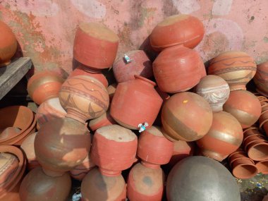 Kil çömlek, matka, kil işçiliği, ghada, jaipur, rajasthan