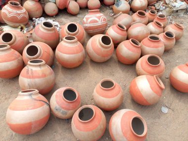 Kil çömlek, matka, kil işçiliği, ghada, jaipur, rajasthan