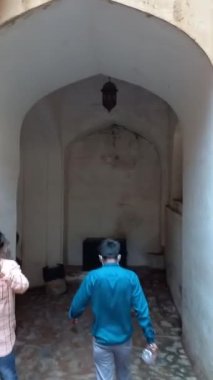 Amer Kalesi Jaipur, Rajasthan, Hindistan 'da yer almaktadır. 