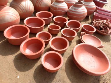Clay çömlek, el işi kil çömlek Rajasthan, Hindistan 