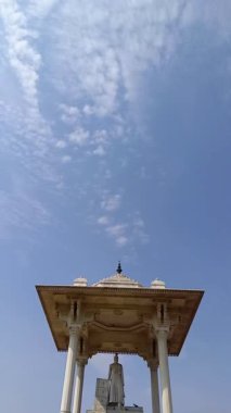 Heykel dairesi Jaipur, Rajasthan, Hindistan 'da yer almaktadır. 