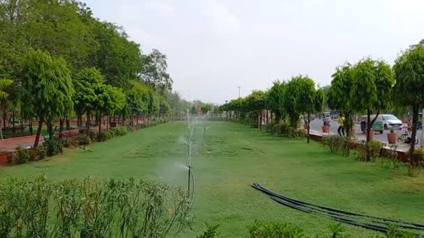 Water Fontein Loopt Het Park Voor Albert Museum Jaipur Rajasthan — Stockvideo