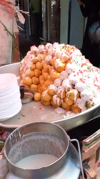 Street Food Indiano Jaipur Città Rosa Conosciuto Come Dhai Vada — Video Stock