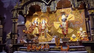 beautiful dresses of Lord krishna and radha rani,beautiful makeup of both is mesmerizing,I like to see again to again