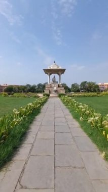 Heykel dairesi Jaipur, Rajasthan, Hindistan 'da yer almaktadır. 