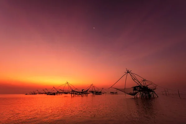 Hermoso Amanecer Desde Lago Pakpra Provincia Phatthalung Sur Tailandia —  Fotos de Stock