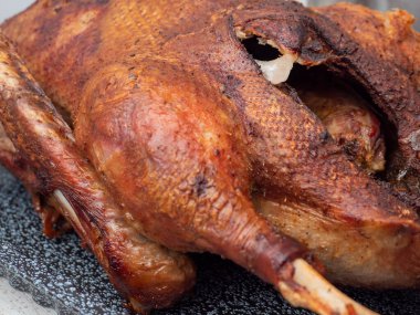 Bulanık arkaplanı olan kazı kapat..