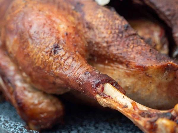 Bulanık arkaplanı olan kazı kapat..