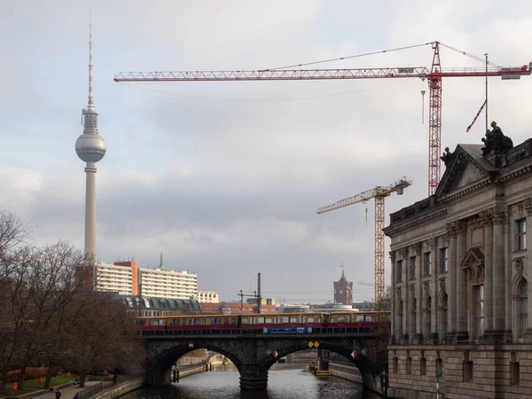 Domy Budynki Nabrzeżu Berlina Berlin Jest Stolicą Niemiec — Zdjęcie stockowe