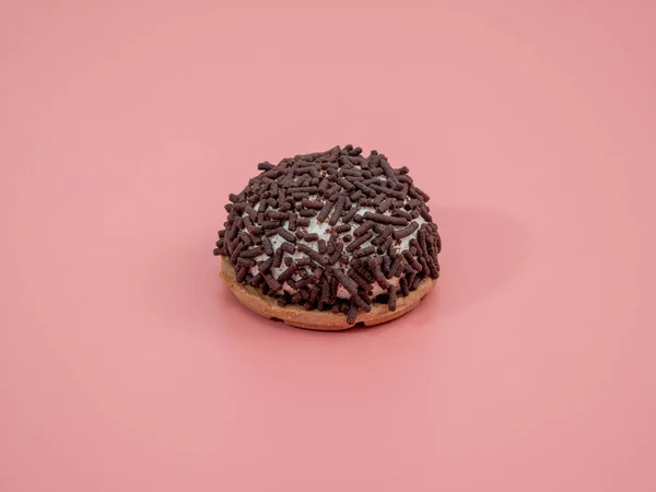 Торт Шоколадной Крошкой Розовом Фоне — стоковое фото