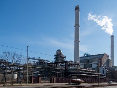 Sanayi bölgesi. Termal enerji santrali. Kapat.