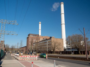 Sanayi bölgesi. Termal enerji santrali. Kapat.