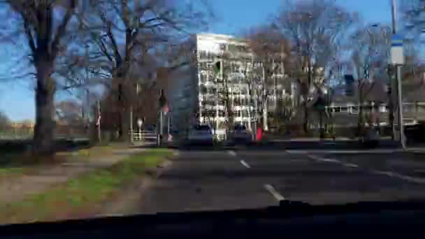 Berlin, Tyskland - 22 mars 2022: Charlottenburg distrikt. — Stockvideo