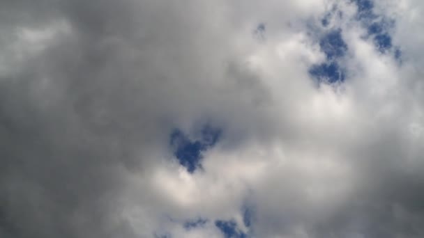 Lucht en wolken. bewolkte lucht. — Stockvideo