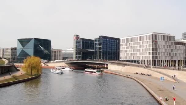 Calles de la ciudad de Berlín. Berlín de día. — Vídeo de stock