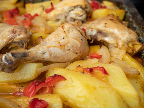 Baked Chicken Leg Potatoes Chicken Leg Potatoes Red Pepper — Stockfoto