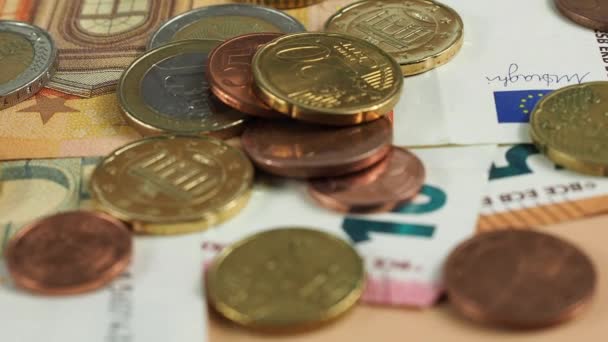 Банкноты Монеты Евро Наличные Концепция Экономии Высококачественные Кадры — стоковое видео