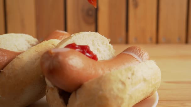 Boiled Sausage Bun Wooden Background Bockwurst Bun — Vídeo de Stock