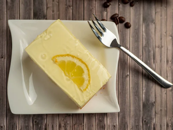 おいしいレモンケーキ デザートには甘いレモンケーキ — ストック写真