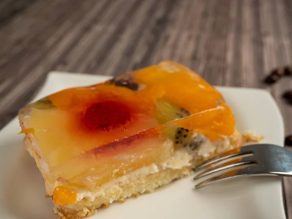 Πεντανόστιμο Κέικ Φρούτων Γλυκό Κέικ Φρούτων Για Επιδόρπιο Κοντινό Πλάνο — Φωτογραφία Αρχείου