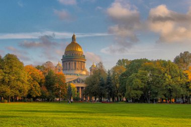 St. Petersburg 'daki St. Isaacs Katedrali manzarası