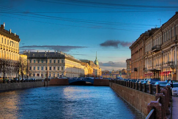 View of the Moika embankment in St. Petersburg — Stock Photo, Image