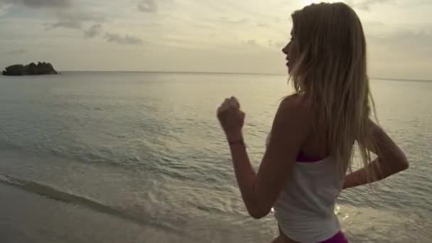 Slow Motion Tracking Shot Woman Running Beach Sunset Anse Roche — Αρχείο Βίντεο