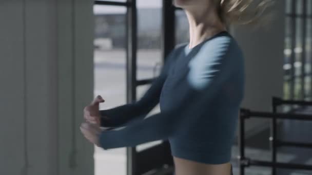 Tennis Slow Motion Close Woman Practicing Spinning Dance Studio Lehi — стоковое видео