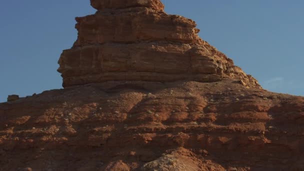 Tilt Hat Rock Blue Sky Mexican Hat Utah Stany Zjednoczone — Wideo stockowe